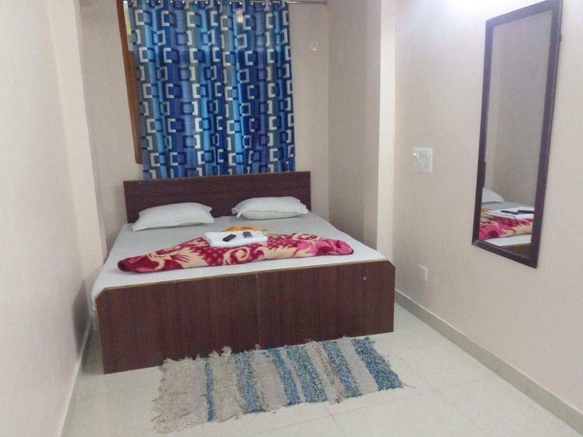 Delhi Inn,Walk In Nizamuddin Railway Station New Delhi Exterior foto